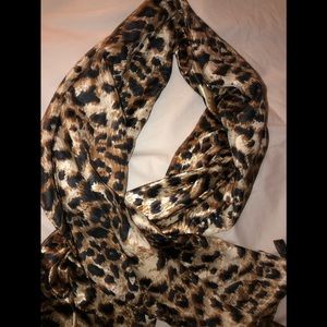Evolve silky scarf